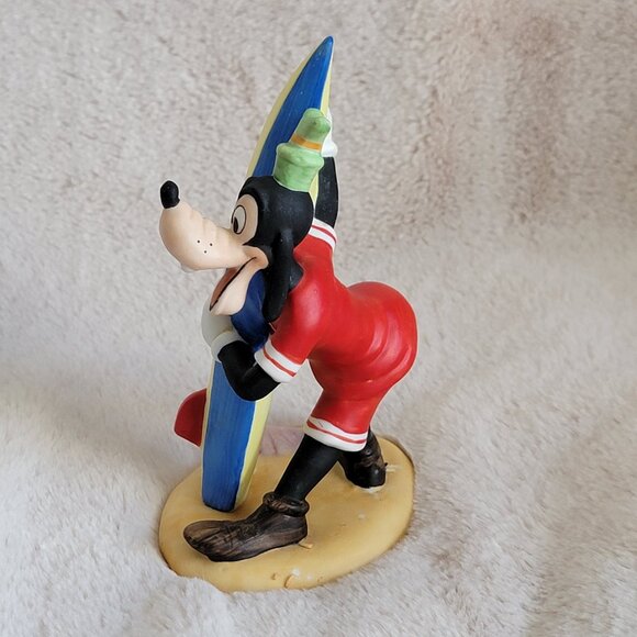 Vintage Walt Disney Productions Goofy with Surfboard 6" Porcelain Figurine Surf - Picture 3 of 11